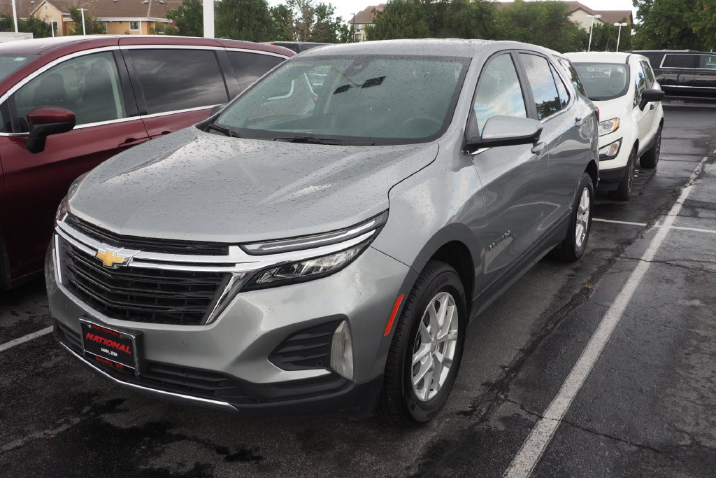Used 2024 Chevrolet Equinox LT AWD/4WD image 1