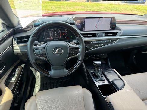 Used 2019 Lexus ES 350 w/ Accessory Package FWD image 11