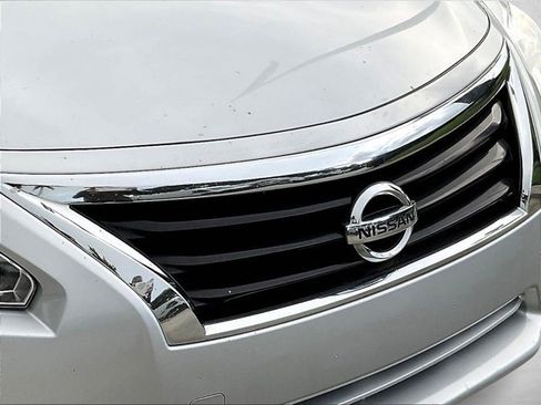Used 2015 Nissan Altima 2.5 S w/ Sport Value Package FWD image 28