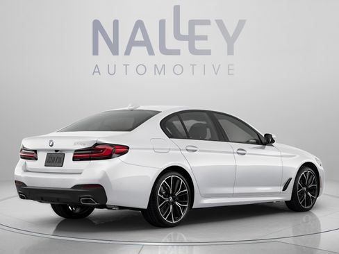 Used 2022 BMW 530e w/ Premium Package RWD image 3