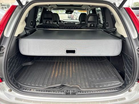 Used 2017 Volvo XC90 T6 Momentum w/ Vision Package AWD/4WD image 20