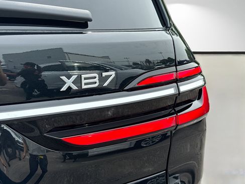 New 2026 BMW ALPINA XB7 AWD/4WD image 11
