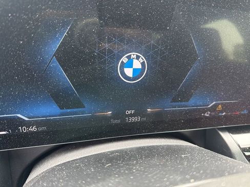 Used 2024 BMW 530i xDrive w/ Premium Package AWD/4WD image 14