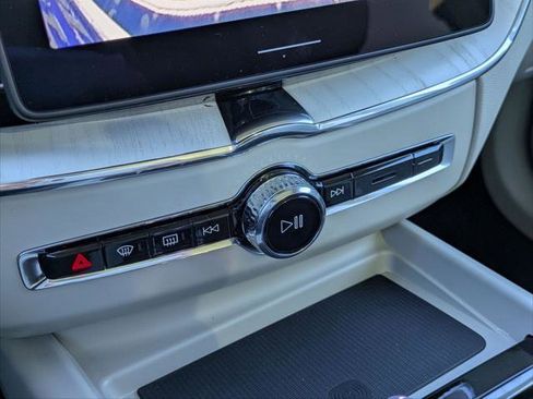 New 2026 Volvo XC60 T8 Ultra w/ Protection Package Premier image 10