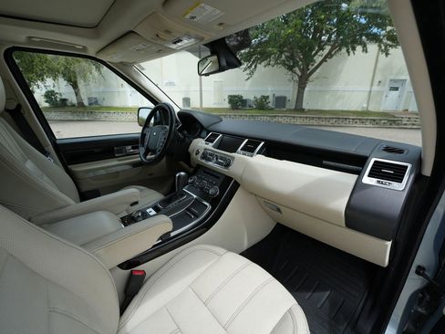 Used 2011 Land Rover Range Rover Sport Supercharged image 21