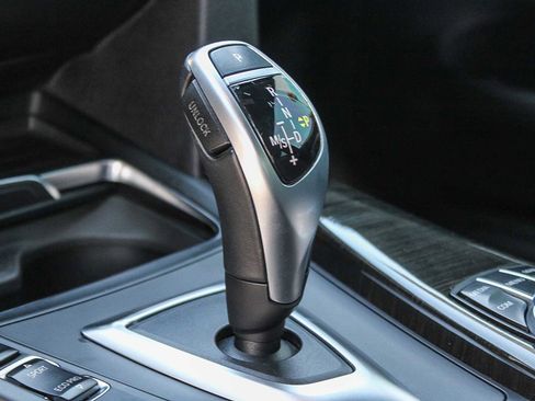 Used 2019 BMW 430i Coupe w/ Convenience Package RWD image 22