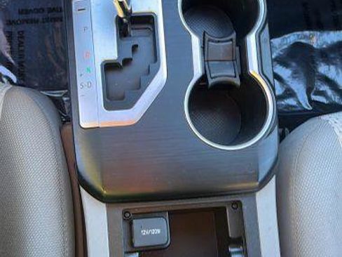 Used 2012 Toyota Camry L image 30