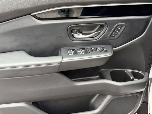 Used 2024 Honda Pilot EX-L image 13