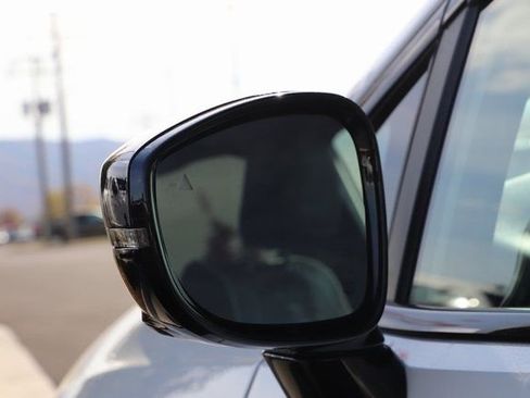 New 2026 Chrysler Pacifica Limited w/ S Appearance Package image 10