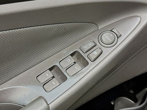 Used 2015 Hyundai Sonata Limited w/ Option Group 02 FWD image 15
