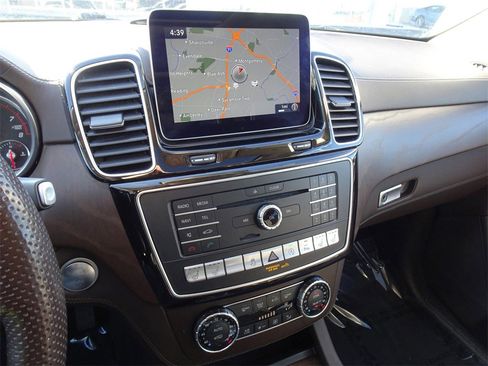 Used 2019 Mercedes-Benz GLS 550 4MATIC image 19