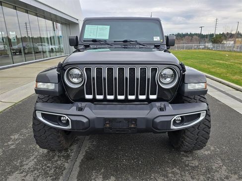 Used 2020 Jeep Wrangler Unlimited Sahara w/ Uconnect 4C Nav & Sound Group image 8