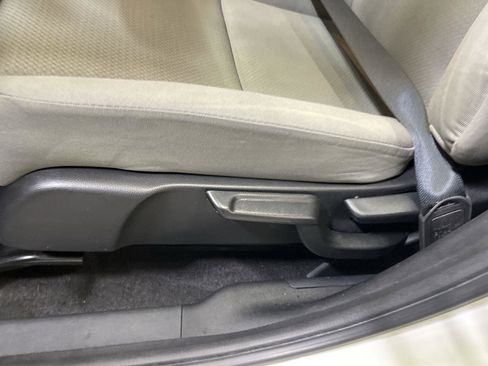 Used 2021 Honda HR-V LX image 12