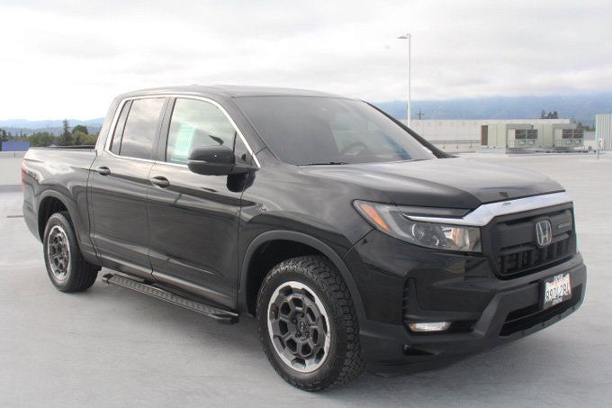 Used 2024 Honda Ridgeline RTL+ image 2