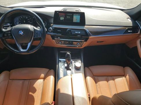Used 2018 BMW 530e w/ Premium Package 2 RWD image 26