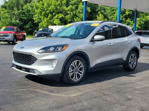 Used 2020 Ford Escape SEL FWD image 2