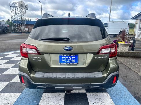 Used 2019 Subaru Outback 2.5i Limited w/ Popular Package #2 AWD/4WD image 4