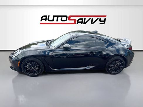 Used 2022 Toyota GR86 Premium w/ ALL Weather Mat Package (TMS) RWD image 4