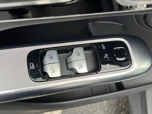 Certified 2025 Mercedes-Benz GLC 300 4MATIC image 15