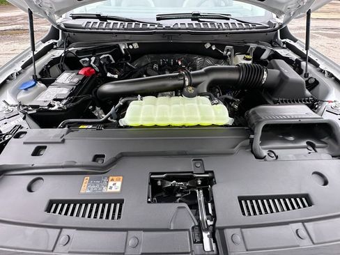 New 2026 Lincoln Navigator Reserve AWD/4WD image 26