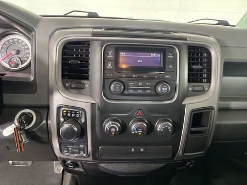 Used 2017 RAM 1500 Tradesman w/ Chrome Appearance Group AWD/4WD image 16