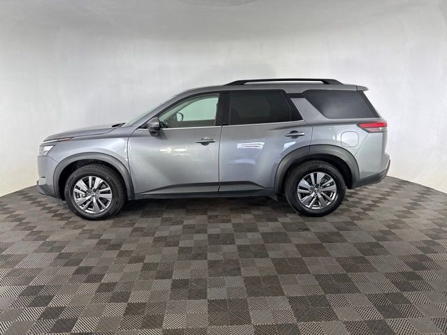 Certified 2025 Nissan Pathfinder SV AWD/4WD image 8