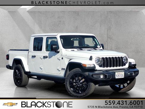 Used 2024 Jeep Gladiator Sport image 1