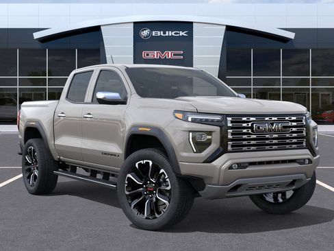 New 2026 GMC Canyon Denali w/ LPO, Black Badging Package AWD/4WD image 8