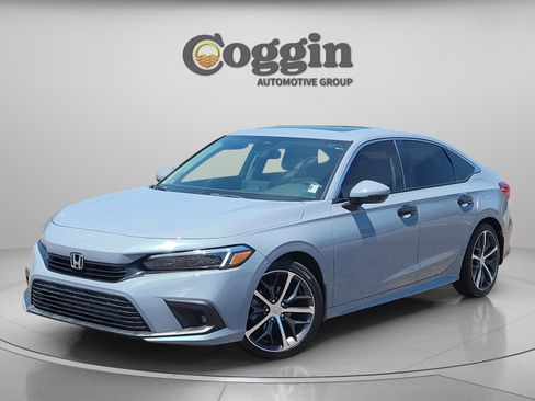 Used 2024 Honda Civic Touring image 1