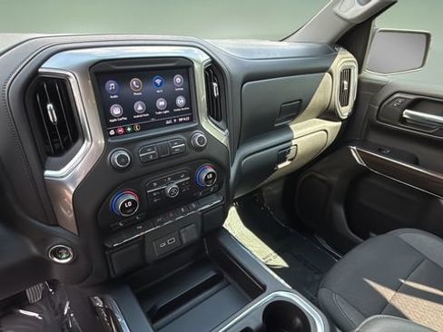 Used 2022 Chevrolet Silverado 1500 LT Trail Boss w/ Safety Package AWD/4WD image 24