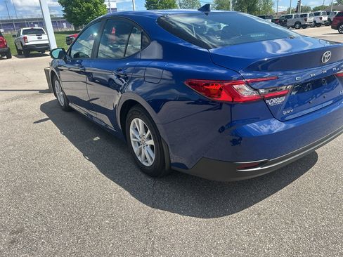 Used 2026 Toyota Camry LE FWD image 6