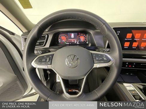 Used 2024 Volkswagen Atlas Peak Edition SEL image 44