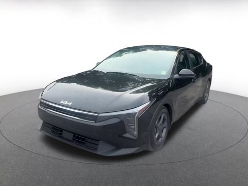 Used 2025 Kia K4 FWD image 7