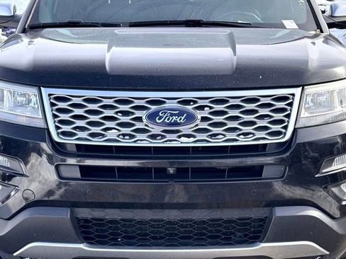 Used 2016 Ford Explorer Platinum image 4