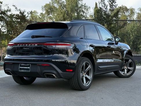 Used 2025 Porsche Macan image 7