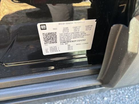 Used 2023 Chevrolet Traverse LS w/ Safety Package image 11