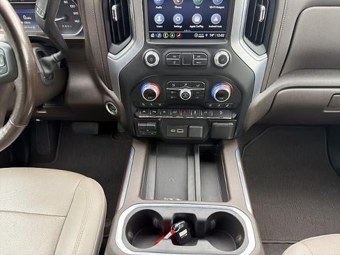 Used 2021 GMC Sierra 1500 SLT w/ SLT Premium Plus Package AWD/4WD image 20