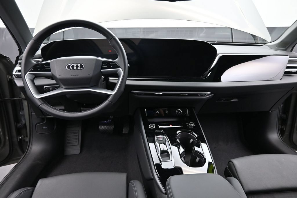 Used 2025 Audi A5 2.0T Premium Plus AWD/4WD image 32