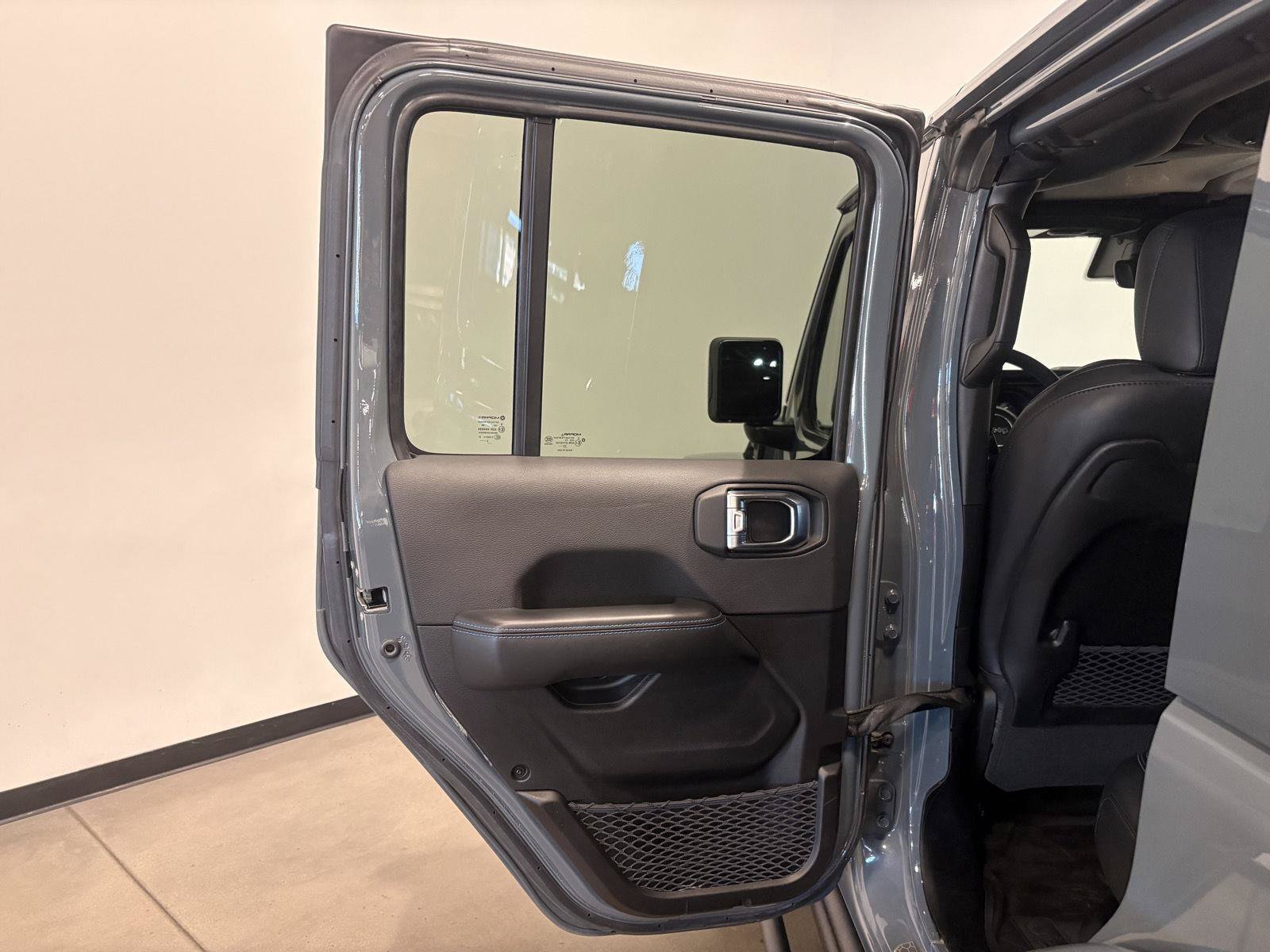 Used 2024 Jeep Wrangler Unlimited Rubicon 4xe AWD/4WD image 35