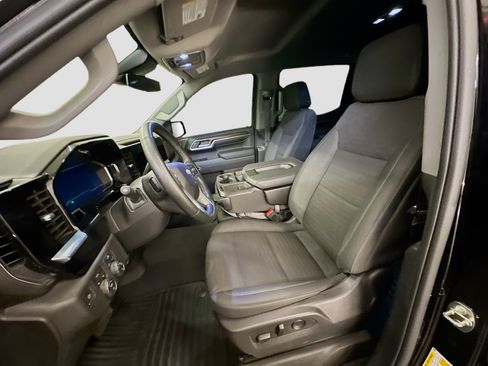 Used 2023 Chevrolet Silverado 1500 LT image 13