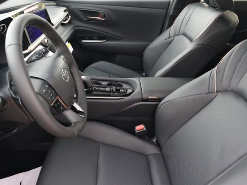 New 2026 Toyota Crown Signia AWD/4WD image 14