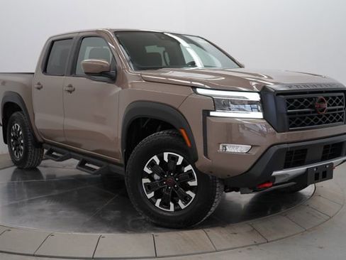 Used 2023 Nissan Frontier PRO-4X w/ Technology Package image 3