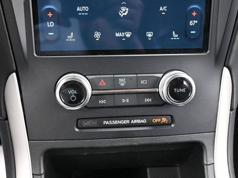 Certified 2024 Ford Edge SEL AWD/4WD image 11