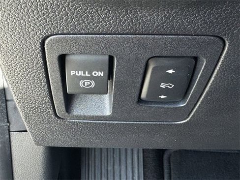 Used 2018 Ford Expedition Limited w/ Equipment Group 301A image 26