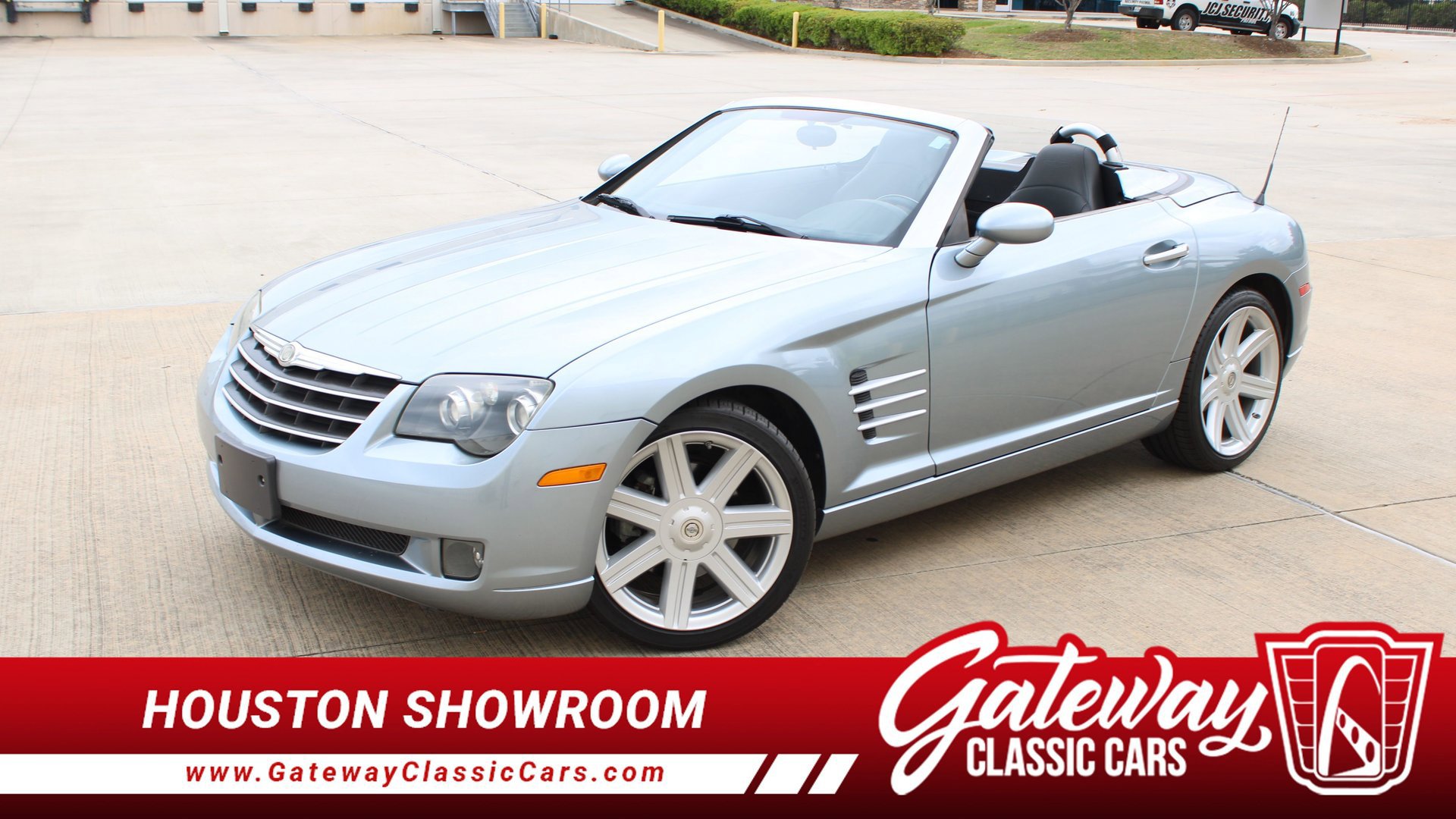 Used 2005 Chrysler Crossfire Limited RWD image 1