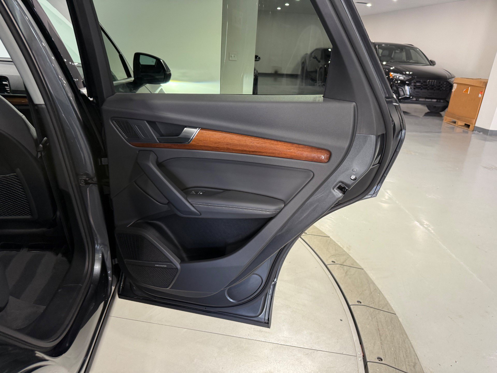 Used 2023 Audi Q5 2.0T Premium Plus w/ Premium Plus Package AWD/4WD image 53