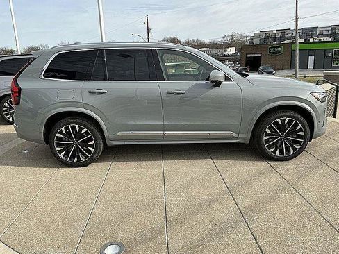 New 2026 Volvo XC90 T8 Plus w/ Protection Package Premier AWD/4WD image 7
