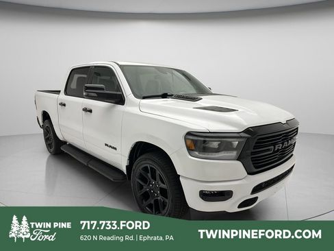 Used 2023 RAM 1500 Laramie AWD/4WD image 1