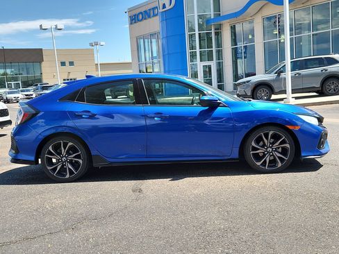 Used 2019 Honda Civic Sport image 6
