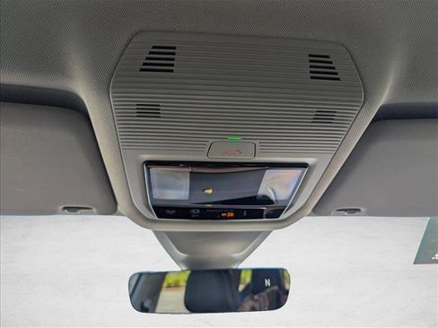 Used 2024 Volkswagen Atlas SE FWD image 20